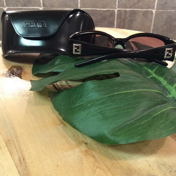 Fendi Accessories - 💯 authentic Fendi vintage sunglasses